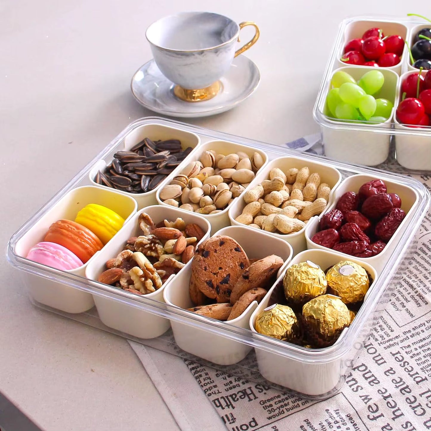 Portable Snack Container – 4 or 8 Compartments